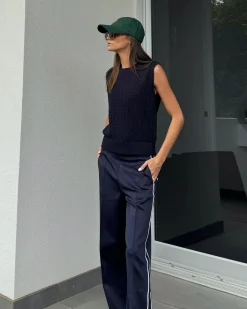 New Sportscraft Elka Cable Cropped Vest in Navy