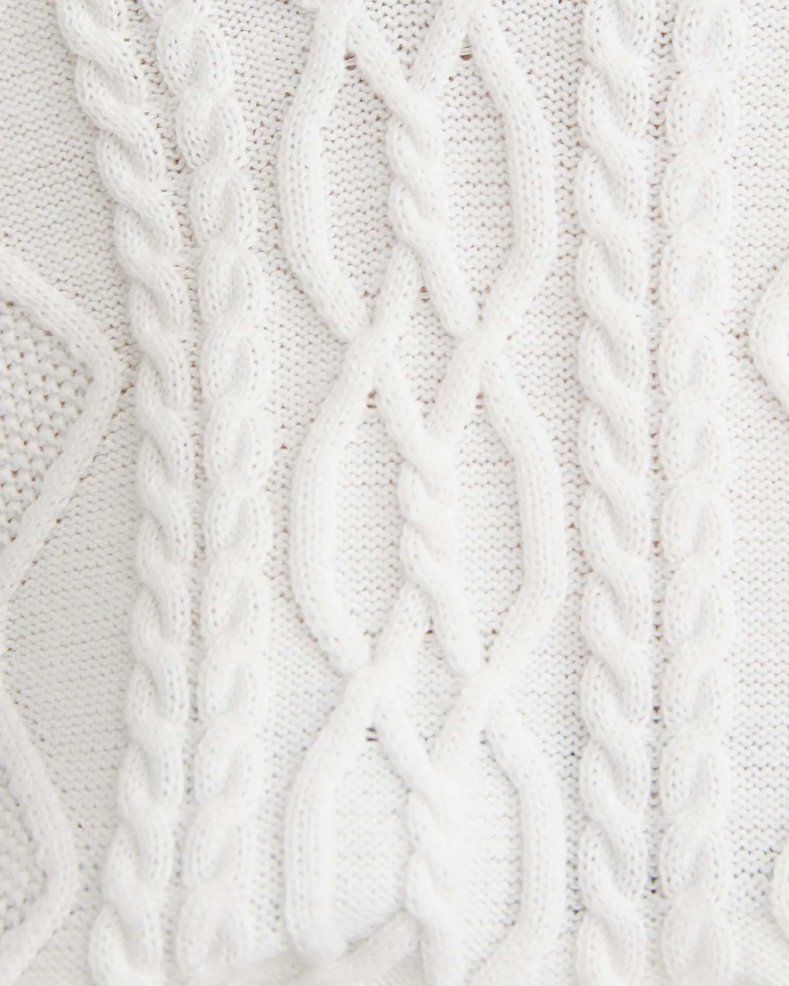 Best Sportscraft Elka Cable V-Neck Vest in Whitenavy White/navy