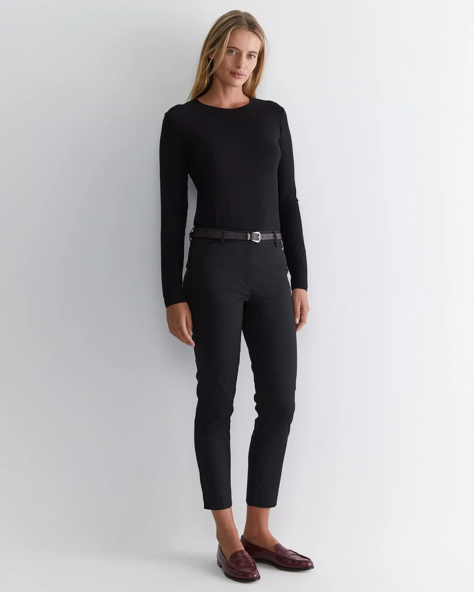 Hot Sportscraft Evie Capri Pant in Black