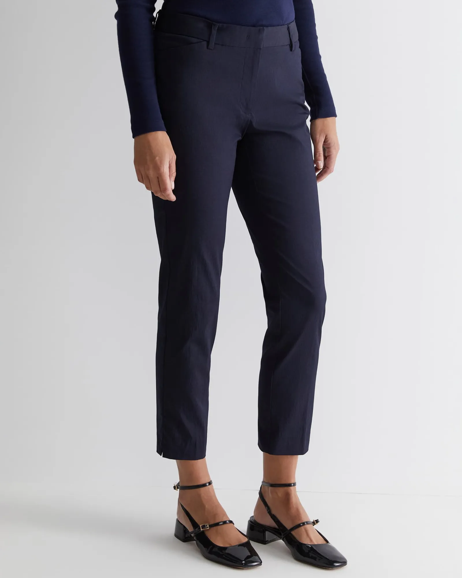 Hot Sportscraft Evie Capri Pant in Classic Navy ClassicNavy
