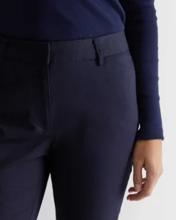 Hot Sportscraft Evie Capri Pant in Classic Navy ClassicNavy