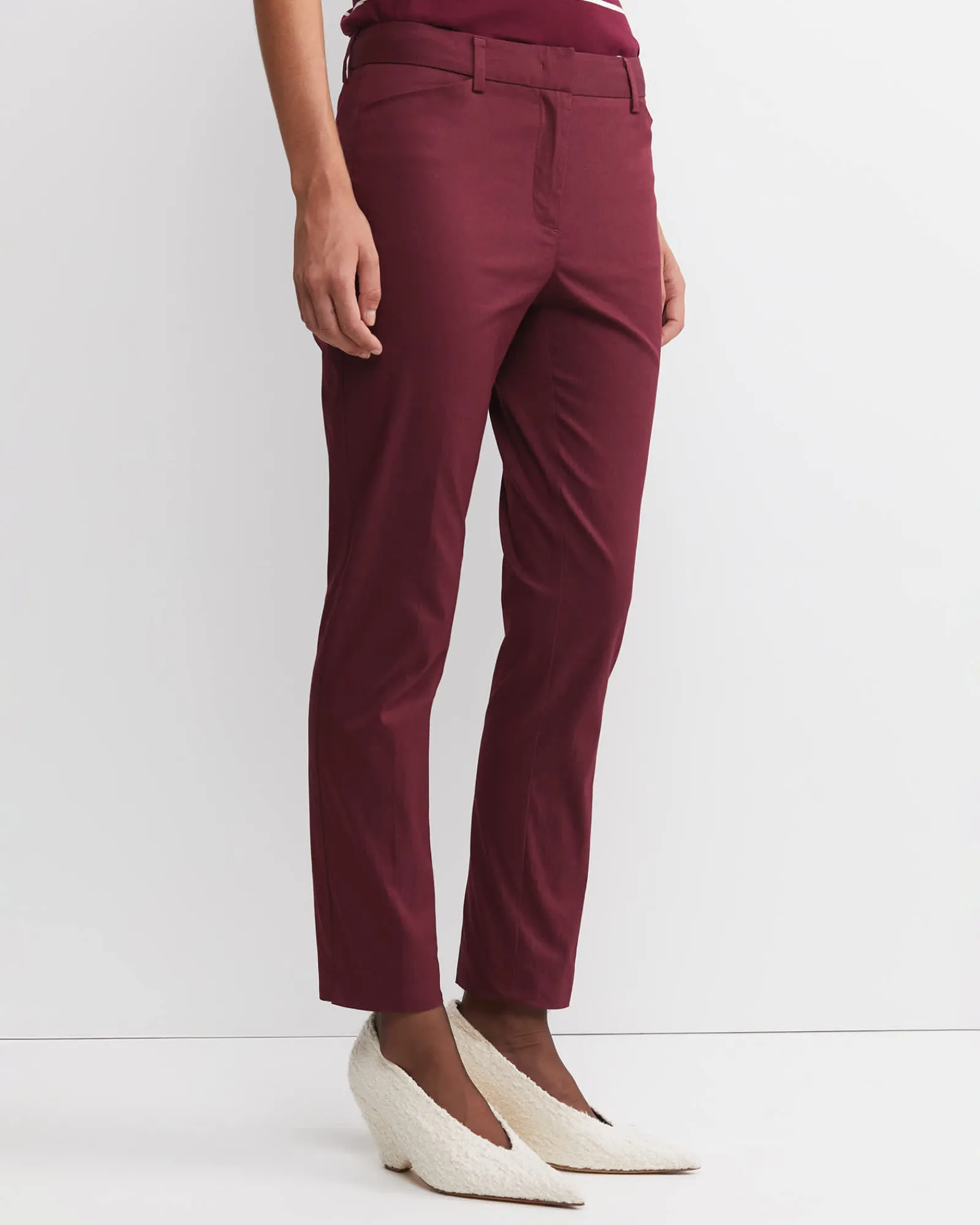 Fashion Sportscraft Evie Capri Pant in Wine