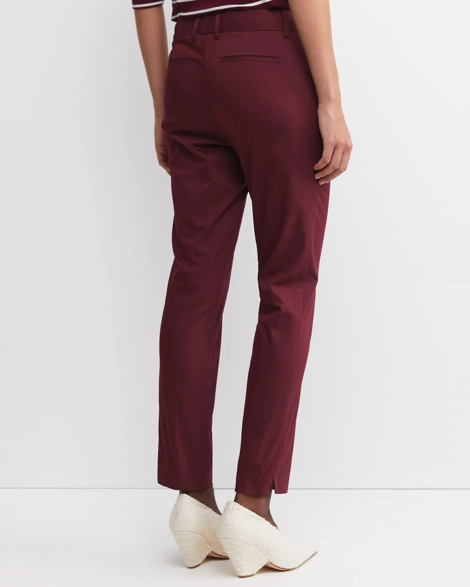Fashion Sportscraft Evie Capri Pant in Wine
