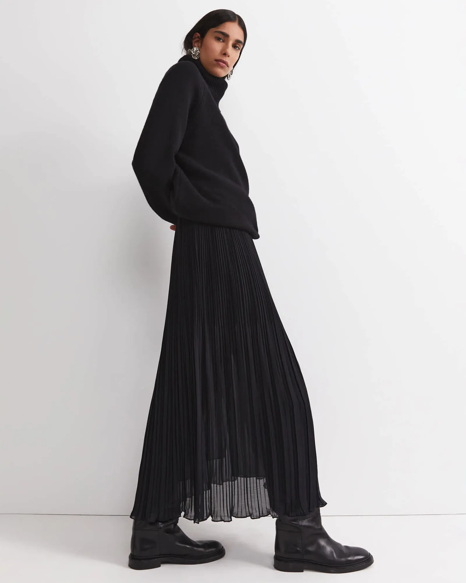 Sale Sportscraft Quinn Pleated Midi Skirt in Black